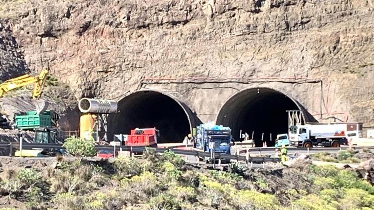 Túneles en construcción en la carretera de La Aldea.