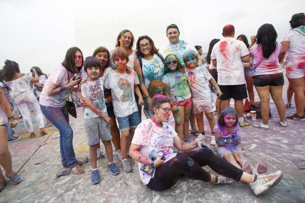 Holi Party en el Niemeyer