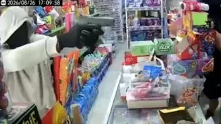 Se enfrenta a un atracador y resulta herido en Sevilla