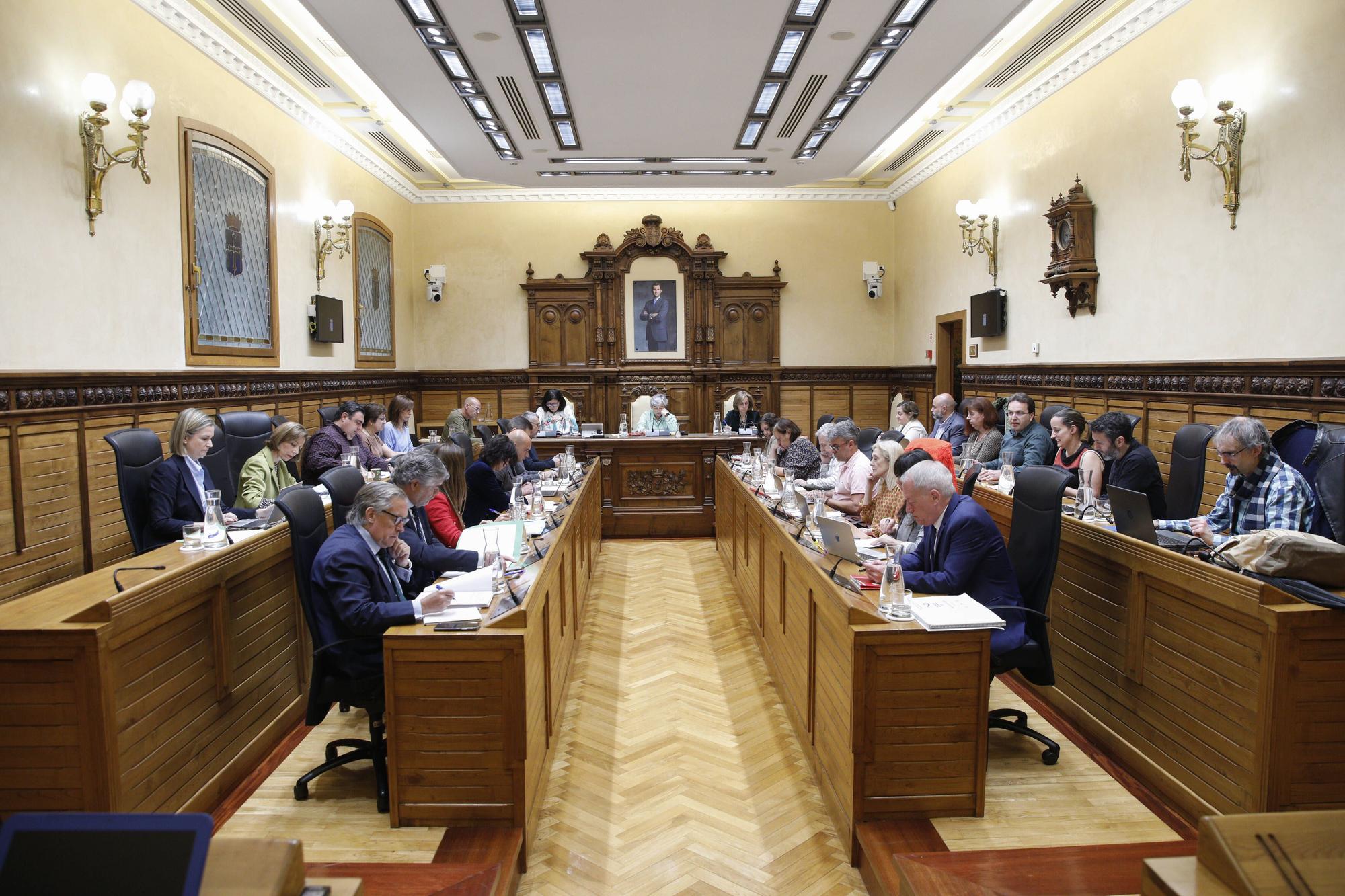 En imágenes: Último Pleno de este mandato en Gijón para aprobar el Plan de Movilidad