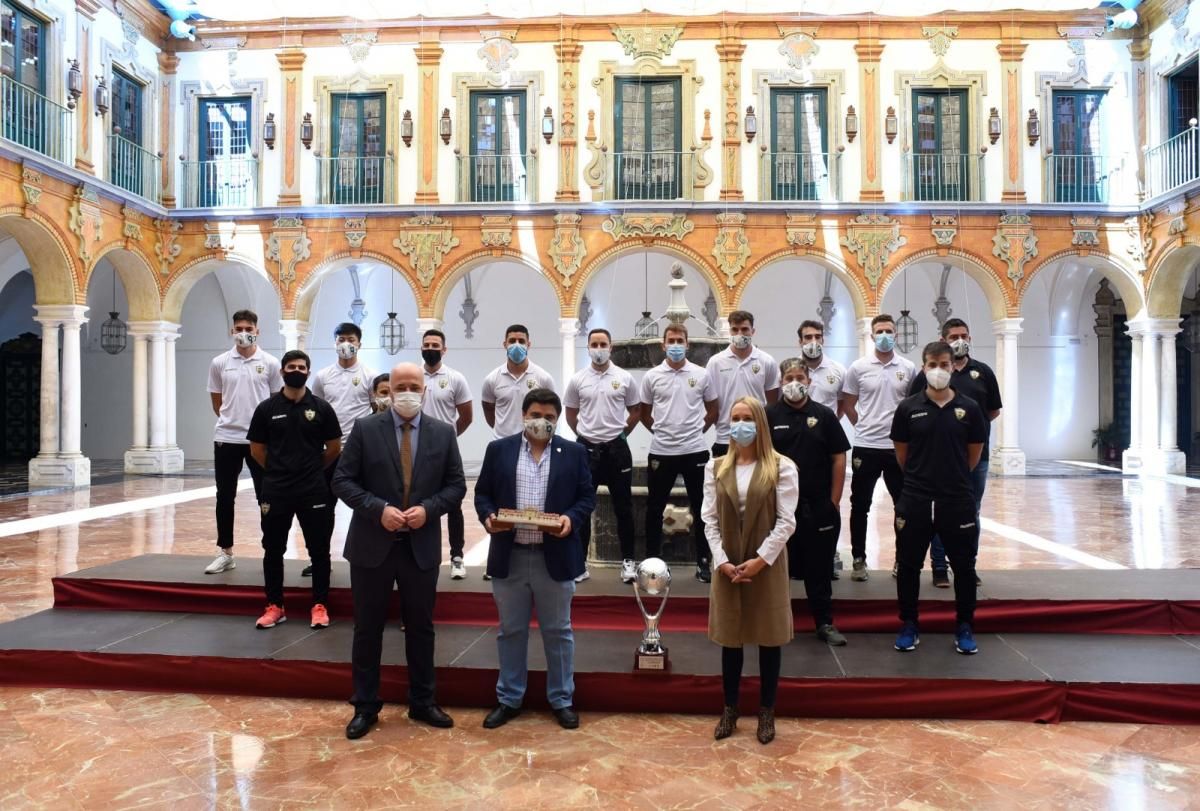 Honores para el Córdoba Futsal en la Diputación