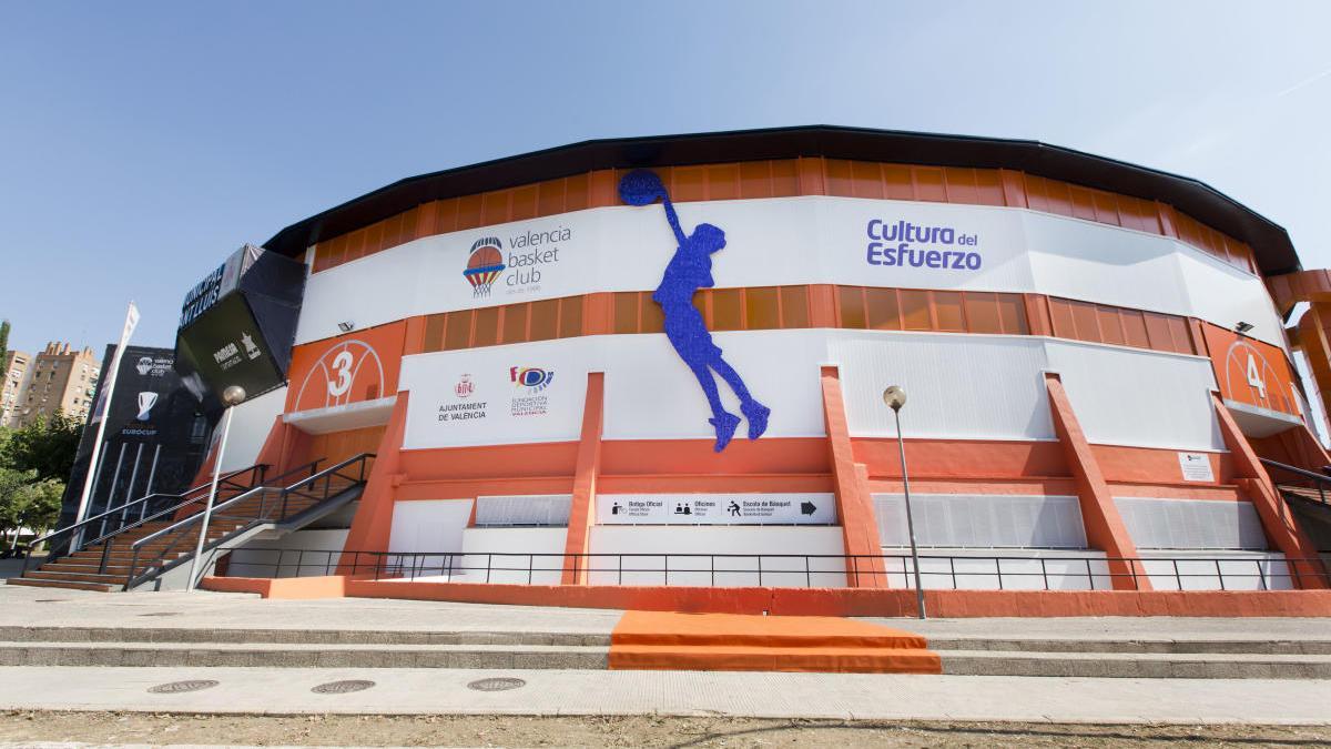 El ayuntamiento reformará la piscina de la Fonteta