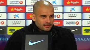L’entrenador del FC Barcelona, Pep Guardiola, va afirmar aquest divendres, abans del partit contra l’Osasuna, que l’equip no tira la tovallola a la Lliga.