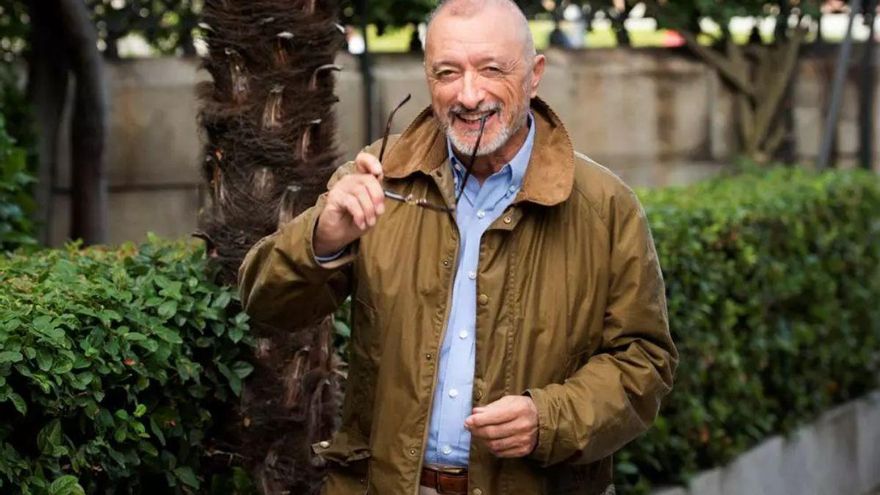 Sale a la luz cómo conoció Arturo Pérez Reverte a su pareja actual a raíz de &#039;El Hormiguero&#039;: en la universidad