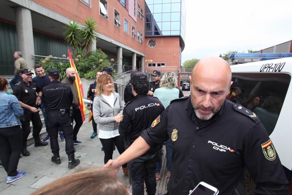 Los policías destinados en Cataluña llegan a Gijón