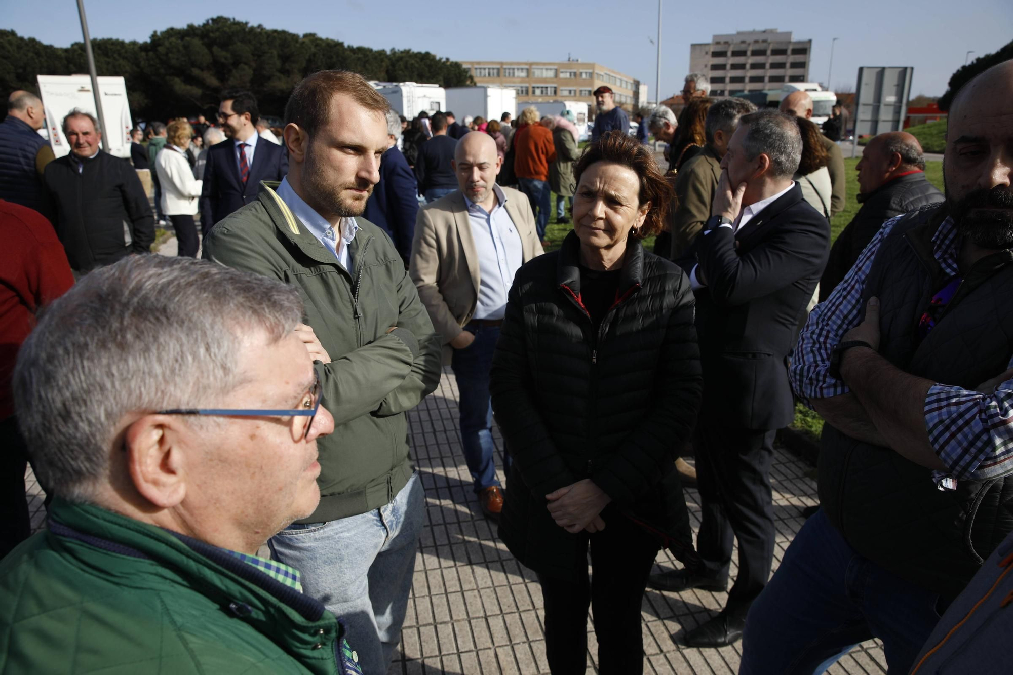 Gijón inicia las movilizaciones tras el enésimo fiasco con el vial de Jove