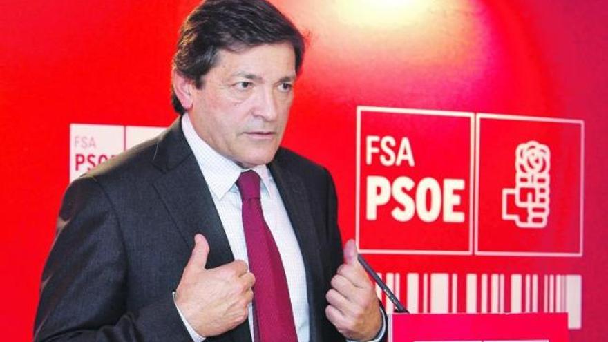 El PSOE encarga a Javier Fernández recobrar el Gobierno del Principado el próximo 25-M