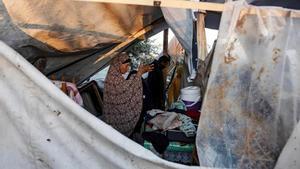 Imagen de archivo de una tienda en un campamento para desplazados en Al-Mawasi, en el sur de Gaza.