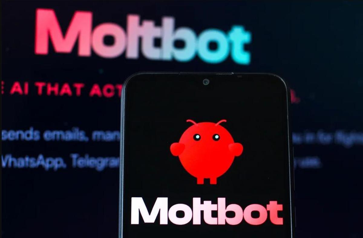 Imagen promocional de Moltbot, ahora OpenClaw, un agente de IA convertido en sensación viral.