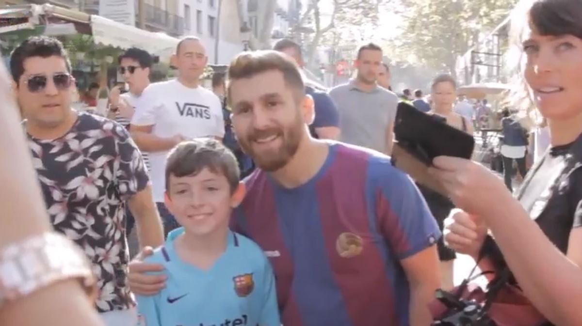 El doble iraní de Messi revoluciona Barcelona