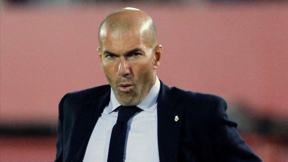 Zinedine Zidane no sabe lo que hacer con este Real Madrid