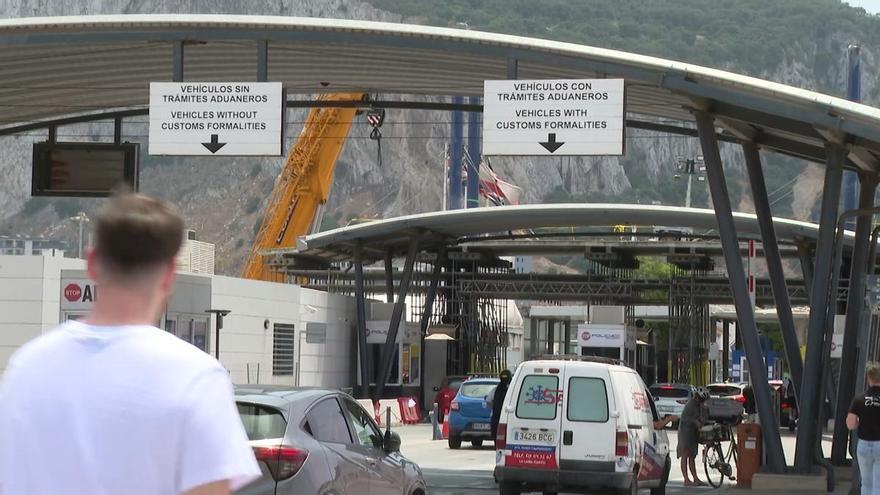 Hacienda saca a Gibraltar de la lista de paraísos fiscales e incorpora a Rusia