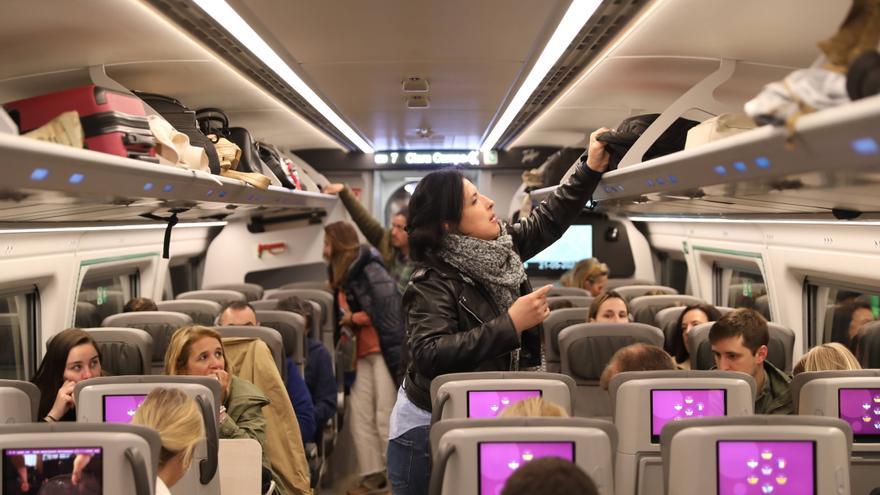 Los nuevos trenes Avril ya unen Asturias y Madrid: &quot;Es una pasada, es el AVE real&quot;