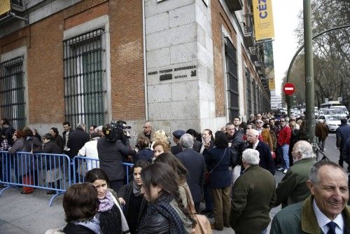 LA FILA PARA DESPEDIR A ADOLFO SU?REZ LLEGA YA HASTA EL PASEO DEL PRADO