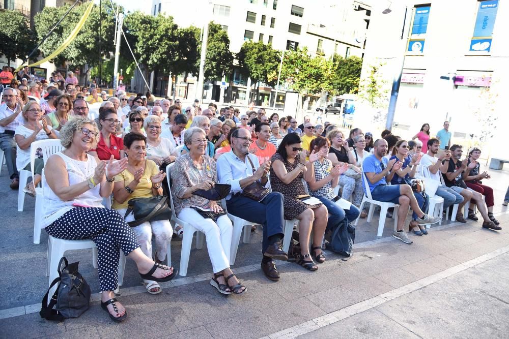 Acte d' ERC per les preses polítiques a la Plaça d