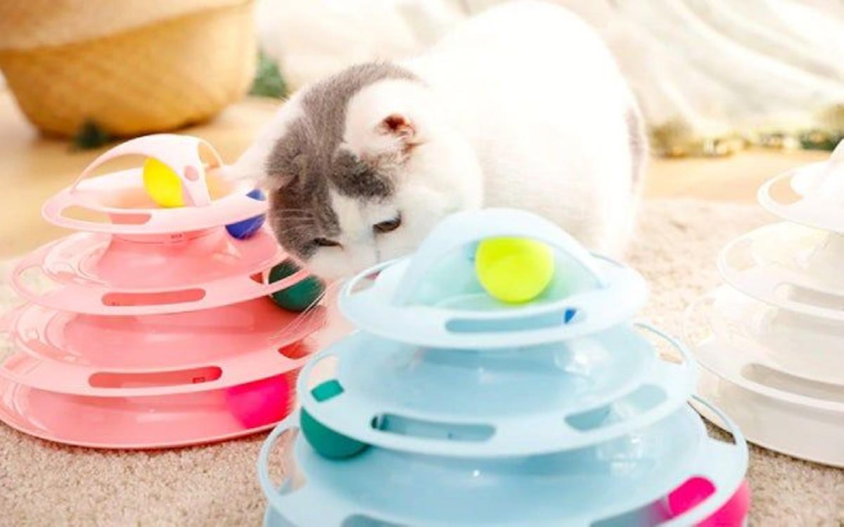 Torre de inteligencia para gatos