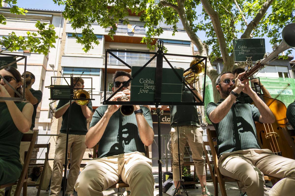 Els Saletes ressorgeixen a la Patum amb la nova sardana de Robert Agustina