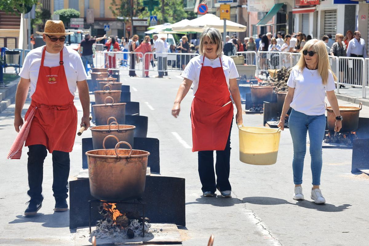 Las mejores imágenes de Les Calderes de Almassora, el día grande de las fiestas de Santa Quitèria