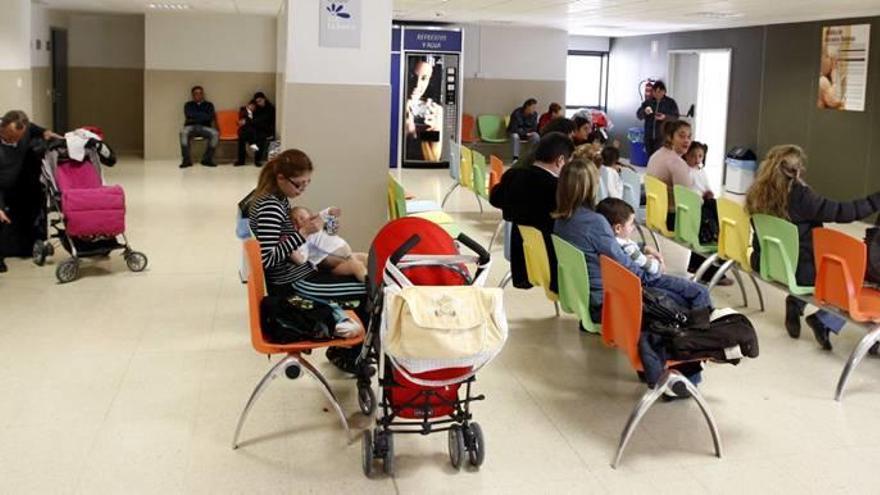 Sala de espera del servicio de Urgencias del Hospital Infantil de la Arrixacaen una imagen de archivo.