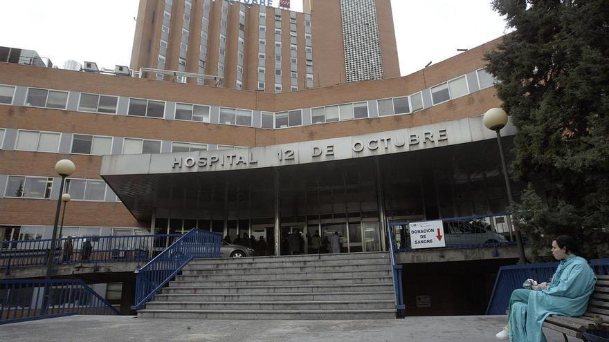 Una mujer da a luz a su hijo en plena calle en el barrio de Carabanchel