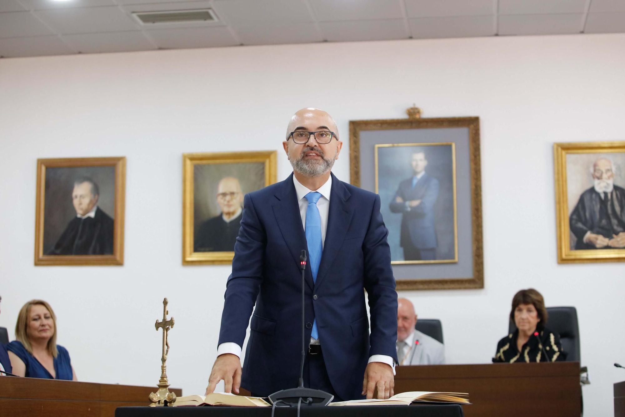 Galería de imágenes de la toma de posesión de Vicent Roig como alcalde de Sant Josep