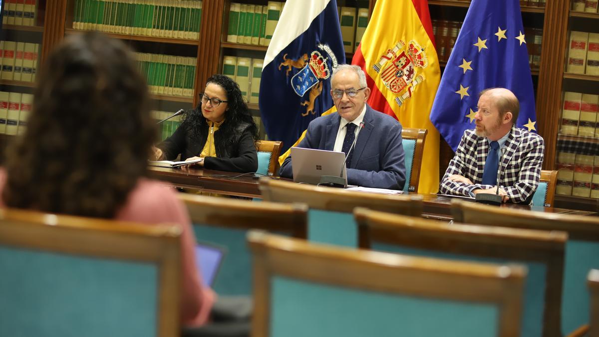 Rueda de prensa del Comisionado de Transparencia.