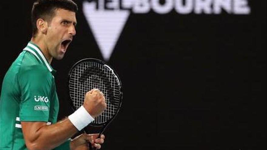 Djokovic saca su rabia para eliminar a Zverev en Australia