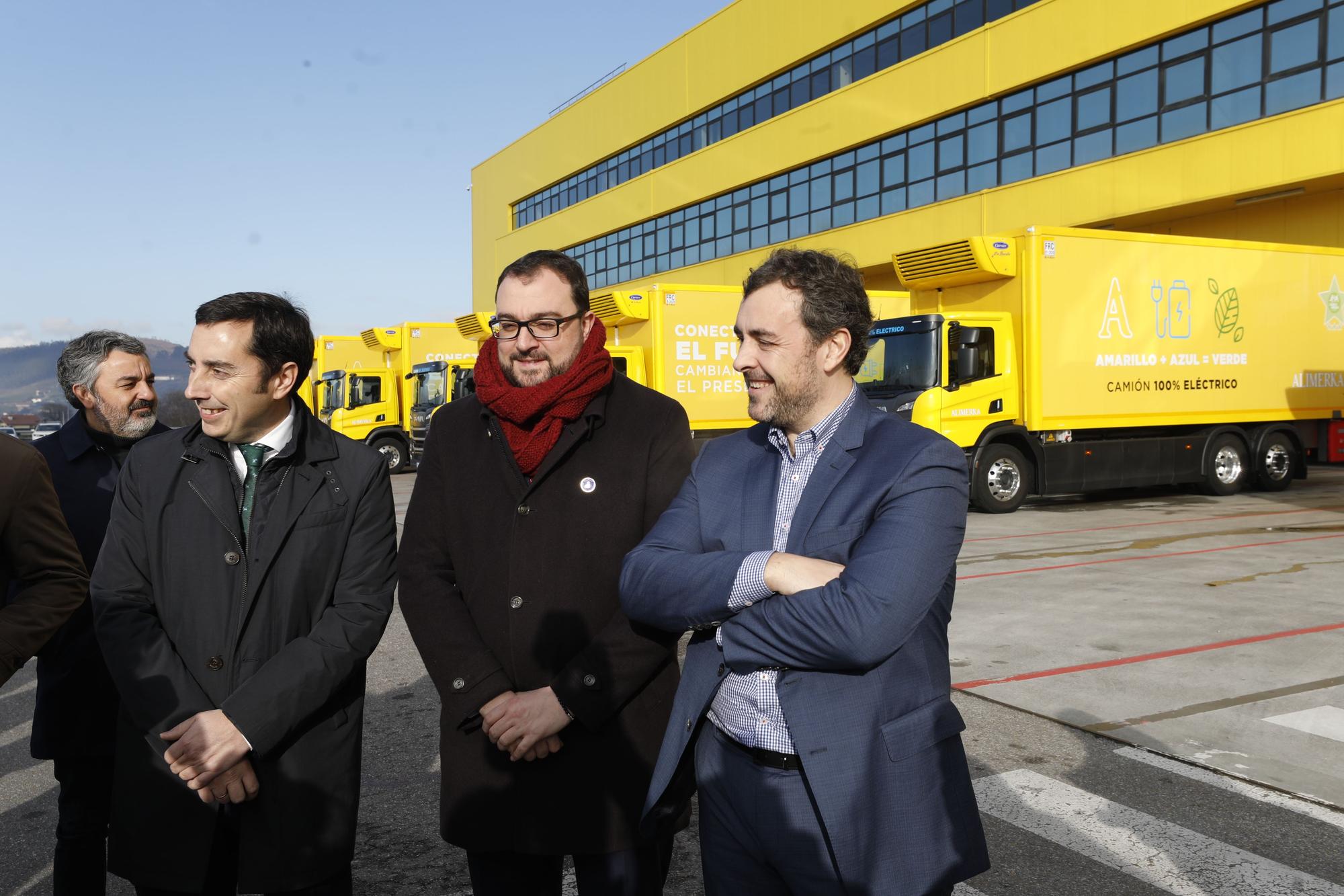 EN IMÁGENES: Así fue la presentación de la nueva flota de camiones eléctricos de Alimerka