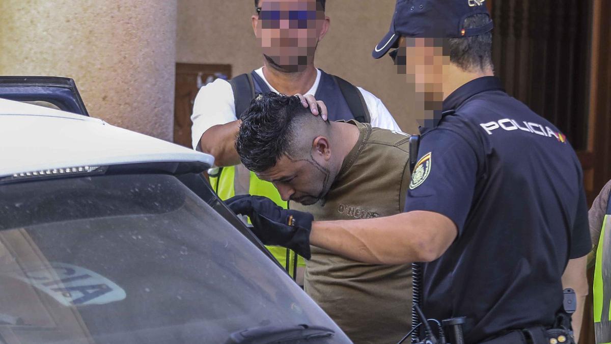 Asesinato en Elche: hallan un kilo de cocaína en la vivienda de El Altet