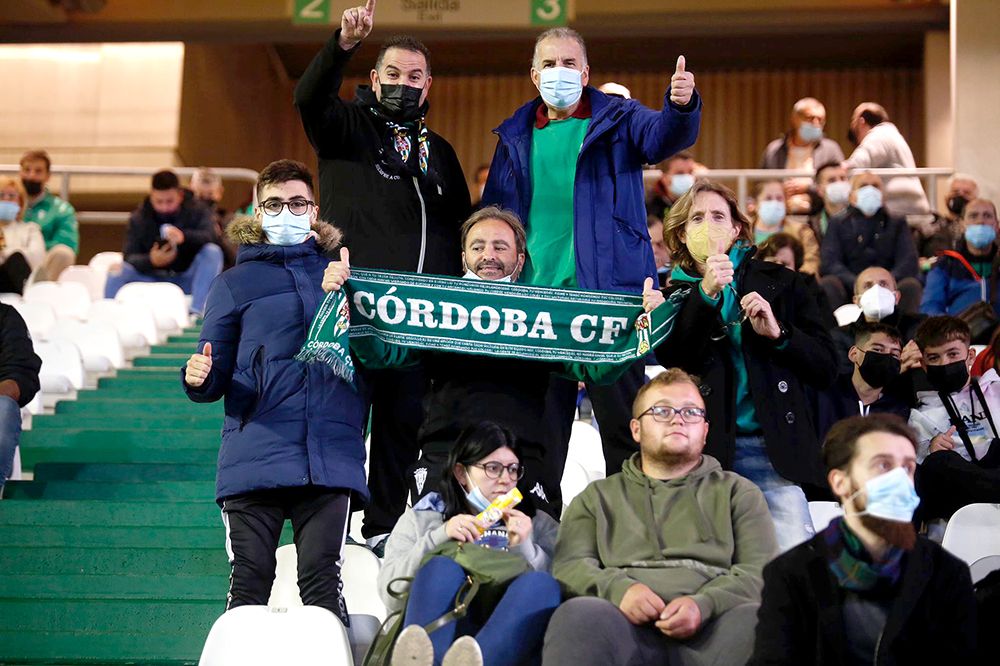 Córdoba CF - Montijo/Las imágenes de la afición en el Arcángel