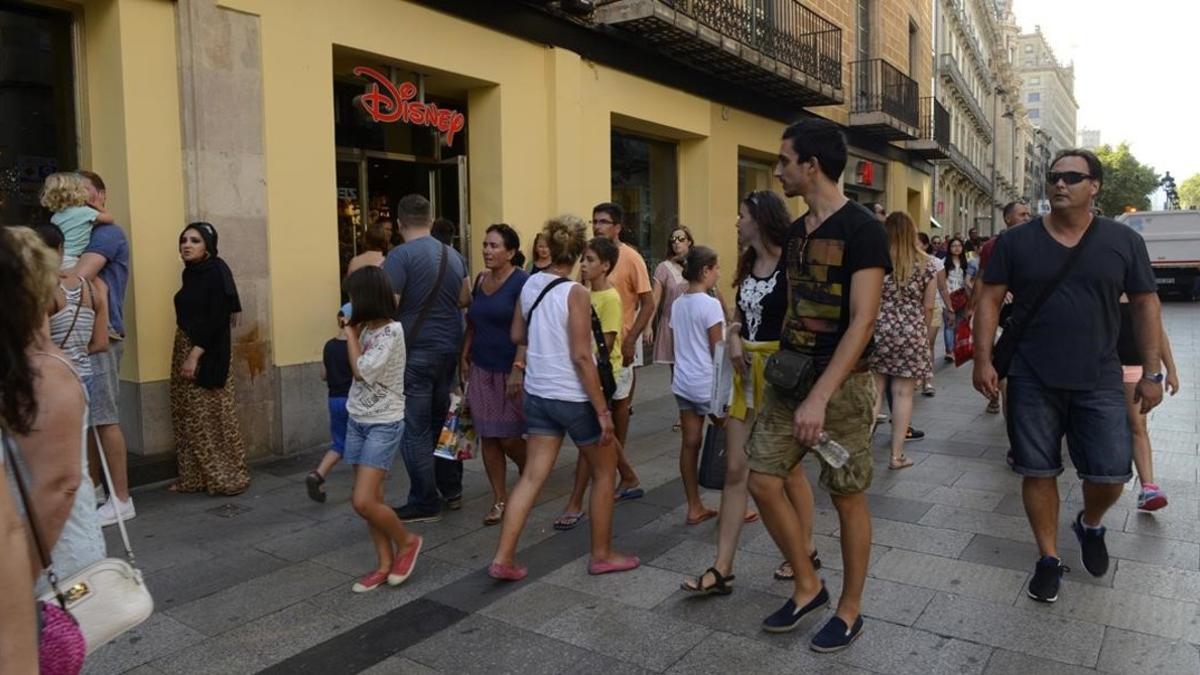 tiendas comercion domingo festivo