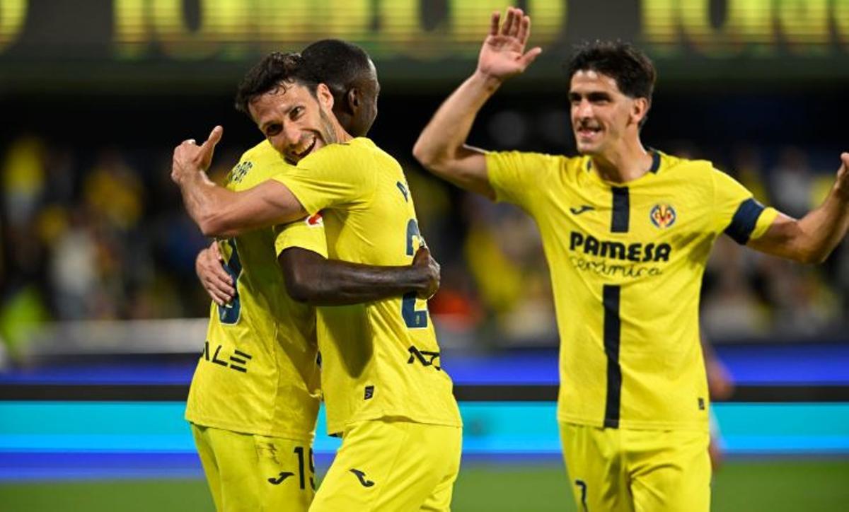 Los jugadores del Villarreal celebran uno de los goles contra el Celta