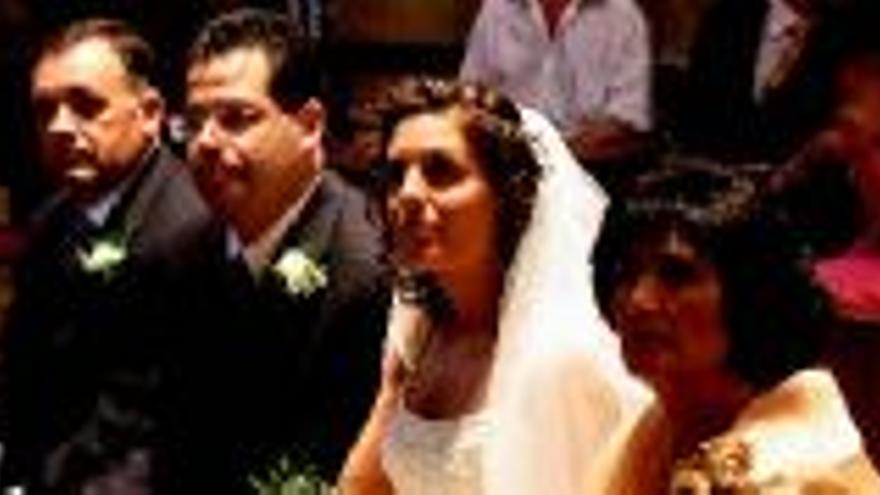 Boda de la periodista Nuria Labrador con el abogado José Machacón