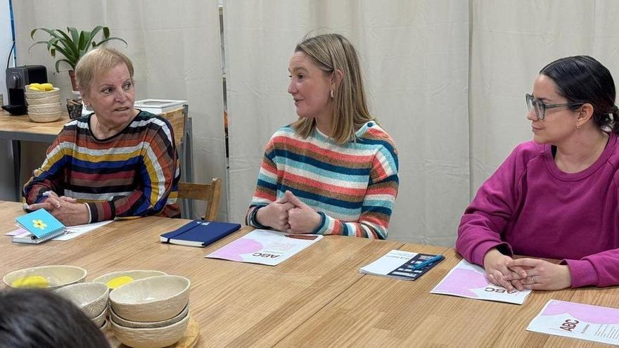 Vila-real retoma la actividad en Igualdad y cuelga el 'sold out' en los talleres programados