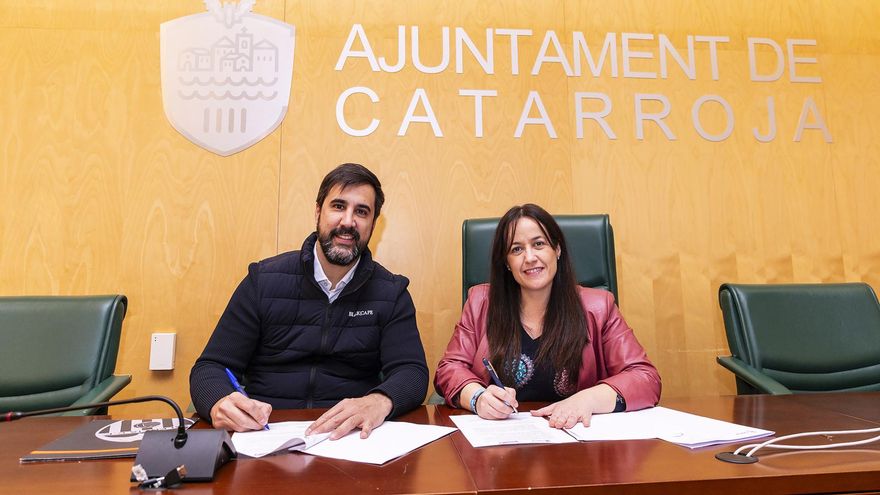 El Valencia CF se compromete a reconstruir el campo Mundial 82 de Catarroja