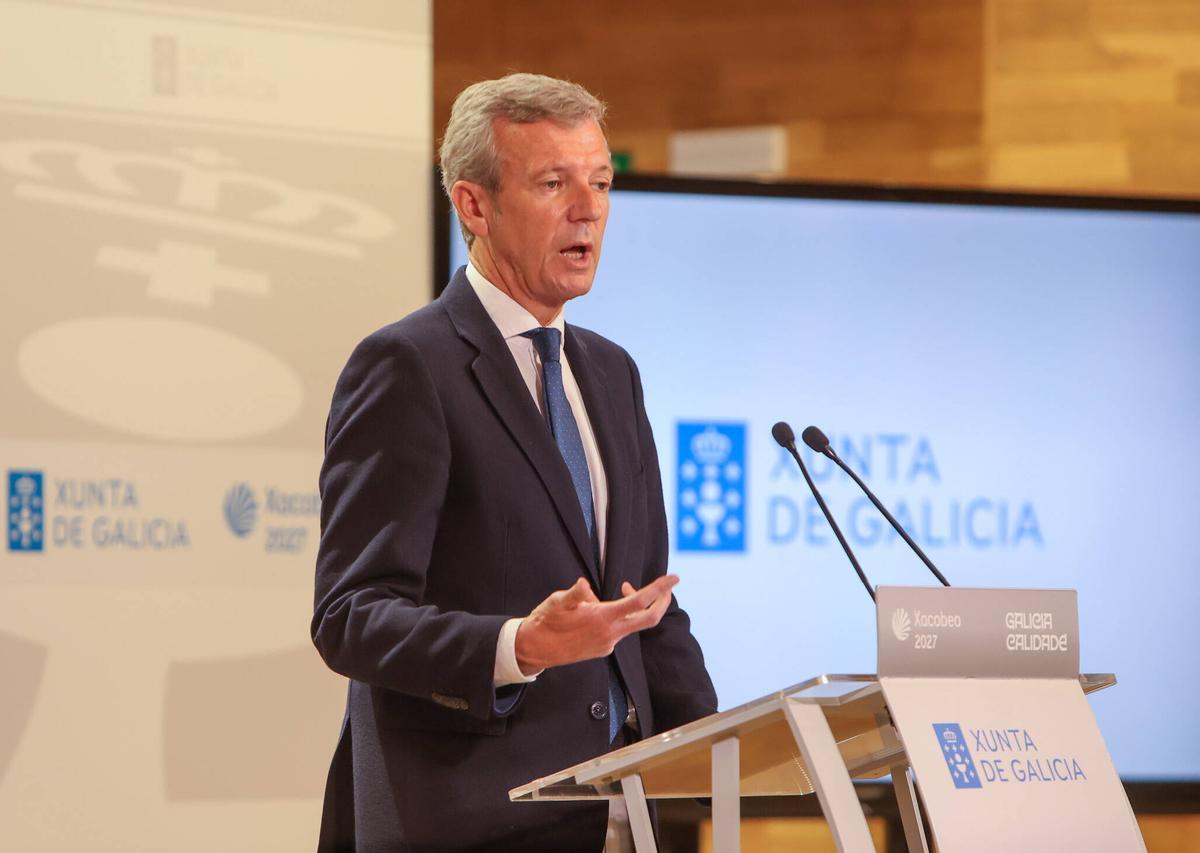 FARO SANTIAGO. RUEDA DE PRENSA DEL CONSELLO DE LA XUNTA CON LA PARTICIPACION DEL PRESIDENTE ALFONSO RUEDA Y EL CONSELLEIRO DE EDUCACION ROMAN RODRIGUEZ. XOAN ALVAREZ