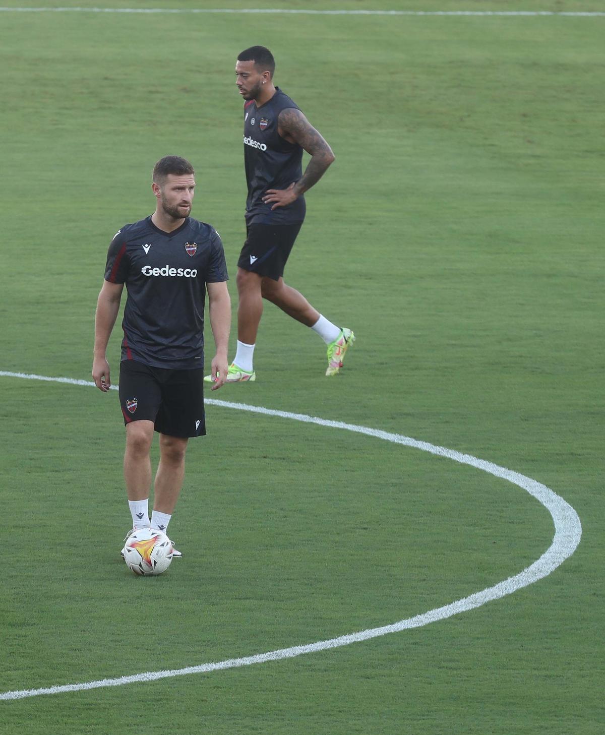 Entrenamiento en el Ciutat antes del encuentro frente al Rayo