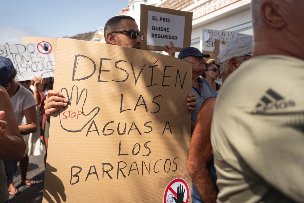 Los vecinos de El Pris se manifiestan