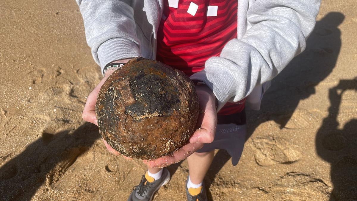 La bala de cañón encontrada.