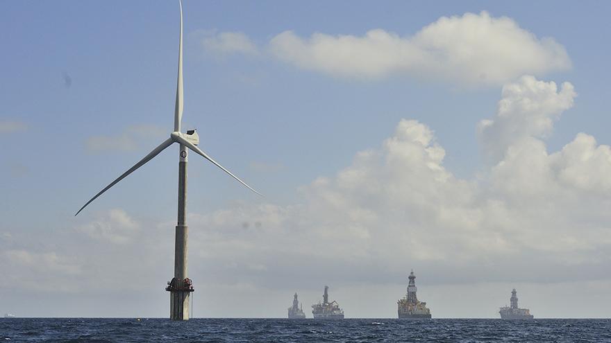 La ULPGC identifica las áreas marinas idóneas para la energía eólica en Canarias