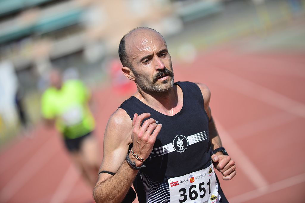 Pruebas de atletismo nacional en la pista de atletismo de Cartagena este domingo