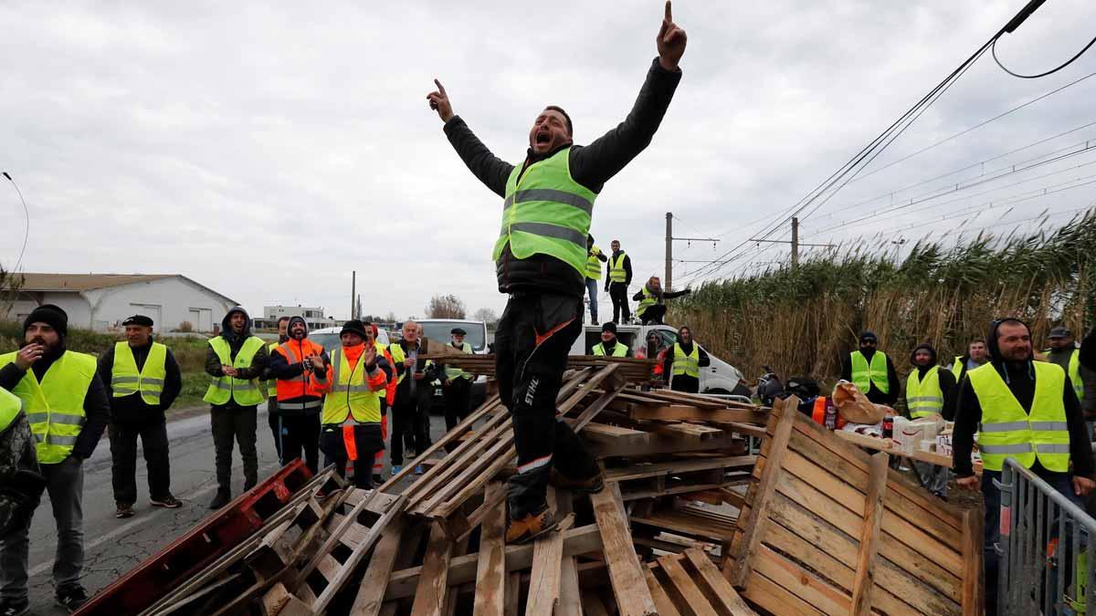 Continúan las protestas de los 'Chalecos amarillos' en Francia