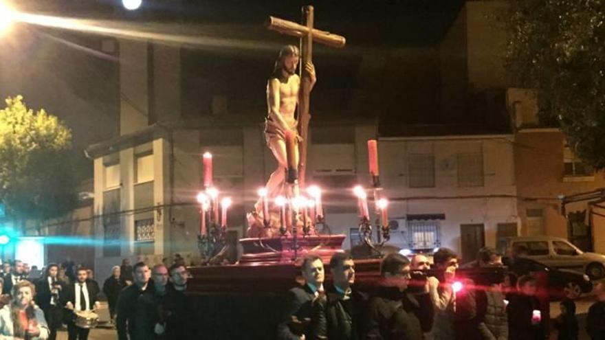 Un momento de la procesión de la Hermandad de las Ánimas.