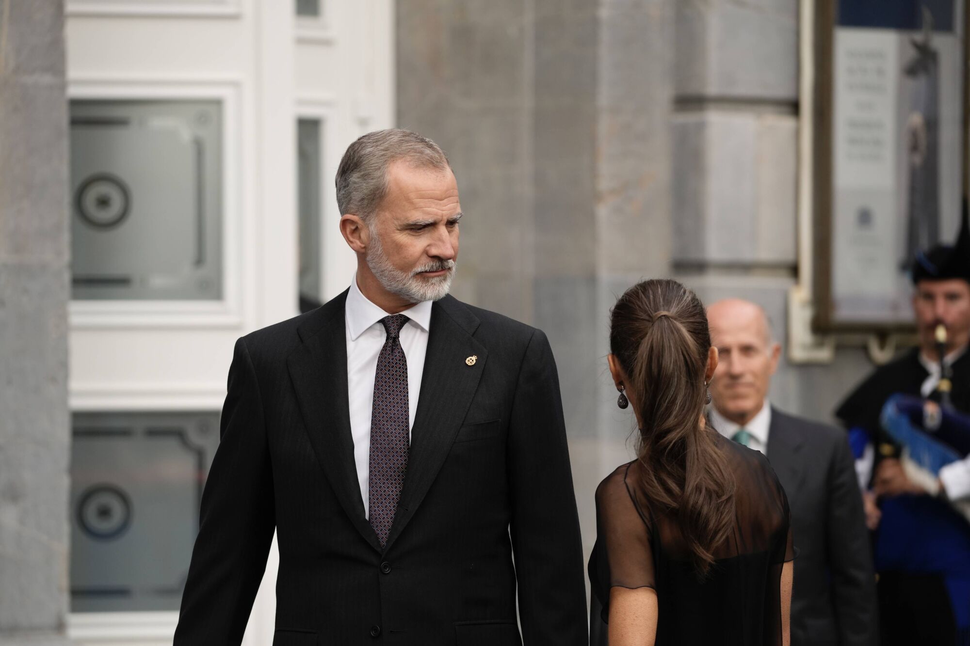 Así fue la llegada de los invitados a los premios "Princesa de Asturias" y su paso por la alfombra azul