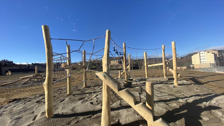 Solsona estrena un nou parc infantil al sector de la Cabana del Màrtir