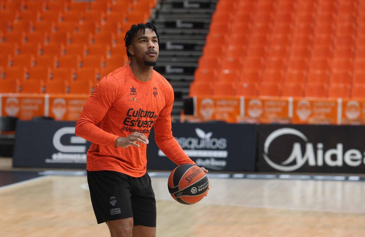 Entrenamiento previo al partido de Euroliga frente al  Meridianbet de Belgrado