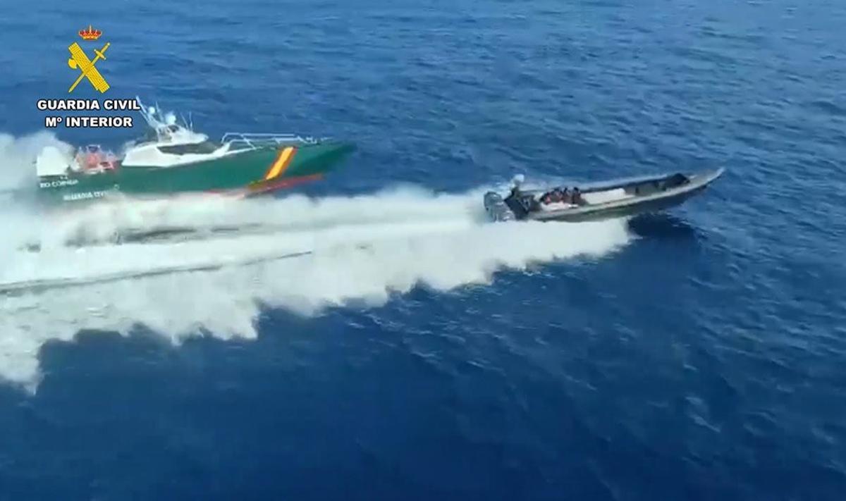 Més de 600 narcollanxes naveguen per l’estret: el Govern constata un ús més gran de submarins per part dels  traficants