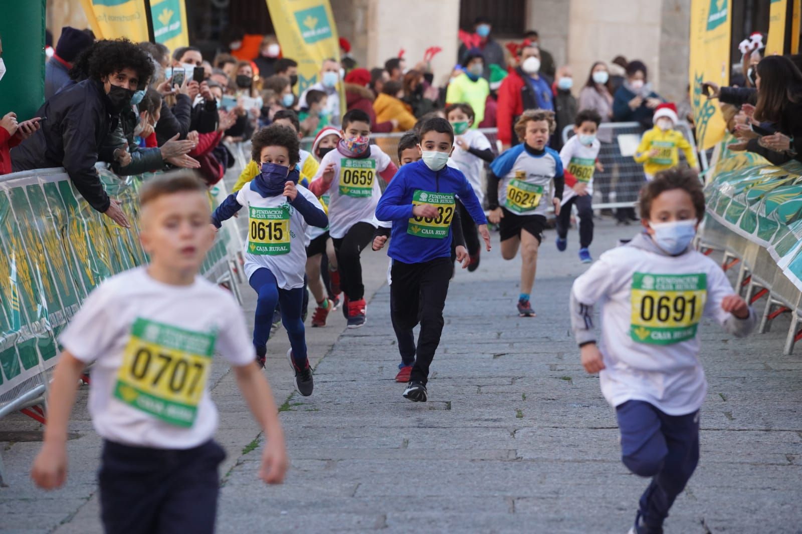 GALERÍA | Las mejores imágenes de la San Silvestre Zamorana: búscate