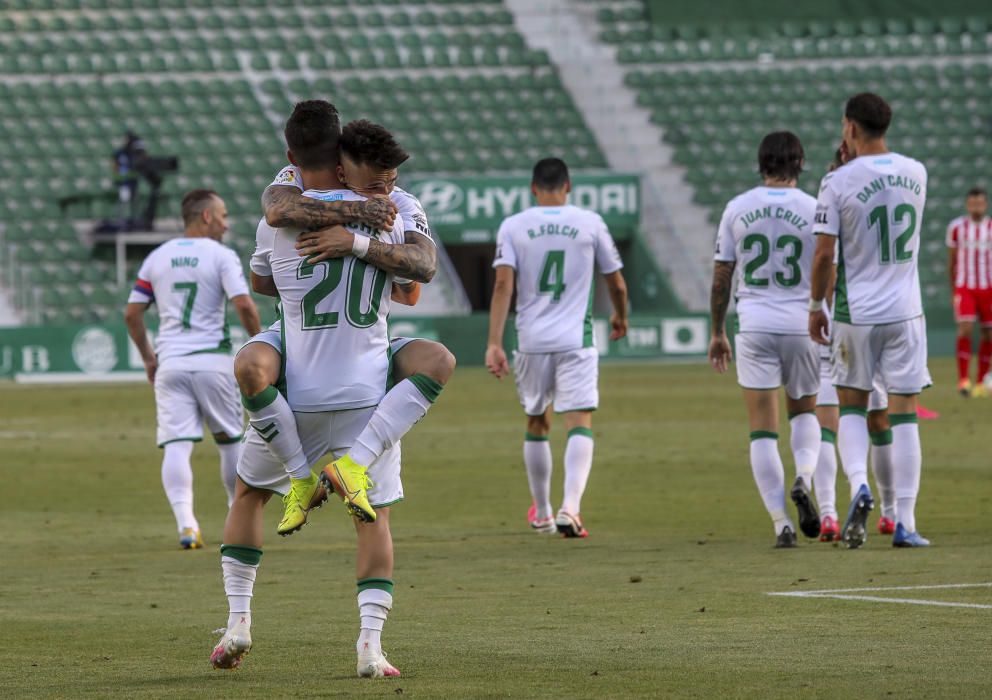 Un gol de Escriche, tras una espectacular galopada de Josan, permite a los franjiverdes sumar la primera victoria tras el parón y situarse de nuevo en puestos de «play-off»