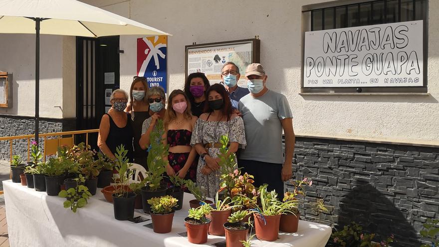 &#039;Navajas ponte guapa&#039; embellece el municipio con sus plantas